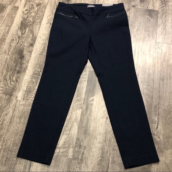 NWT Van Heusen Navy Herringbone Ponte Pull-on Straight Leg Pants. Size 6S - Picture 1 of 13